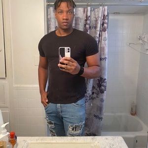 Meet your Posher, Juanchis